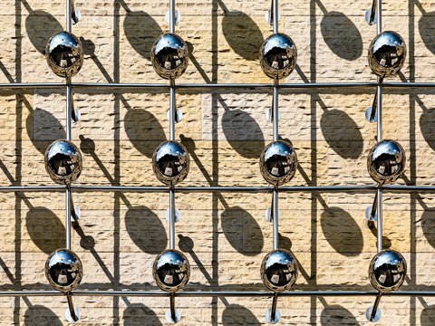 Münster, LWL Museum für Kunst und Kultur, Lichtkunstwerk Silberne Frequenz    2022    4266