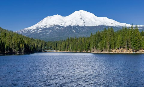 Mount Shasta, Lake Siskiyou, SW view