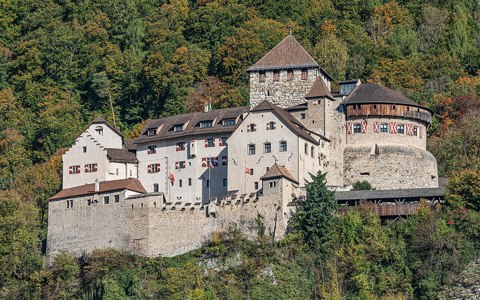 Liechtenstein asv2022 10 img22 Vaduz Schloss