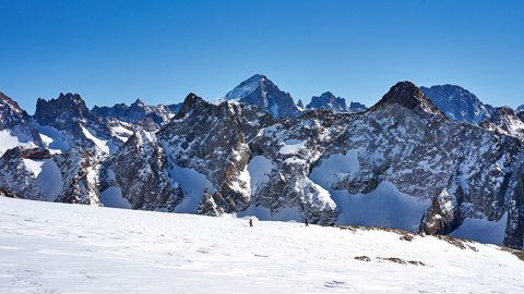 Glacier de Mont de Lans   France   2020